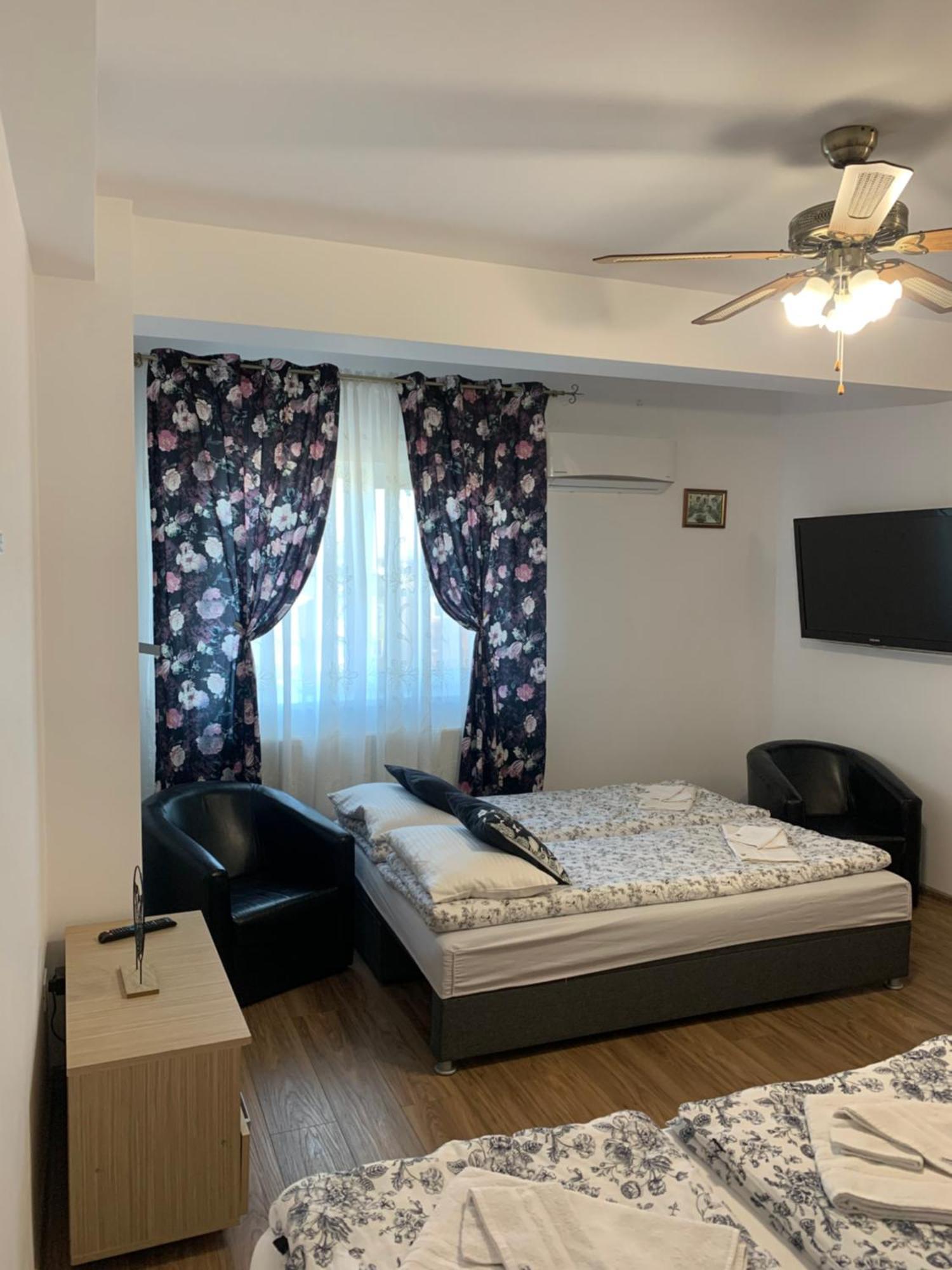 Criss Home Bulevard Alba Iulia Exterior photo